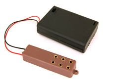 Bild vom Artikel Batteriefach mit Steckerleiste für 3 AA-Batterien